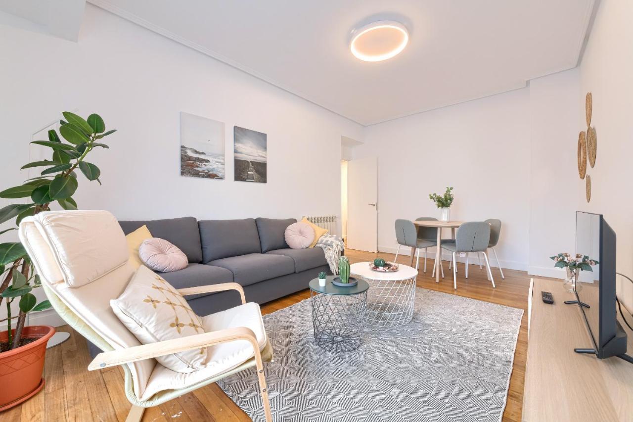 Iturribide Hogar Moderno Junto Al Metro Apartment Bilbao Exterior photo